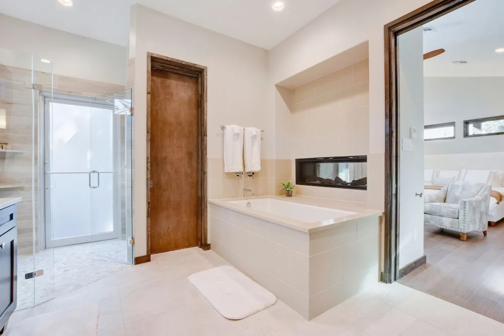 2113 Barbaro Way Cabin Unit 16