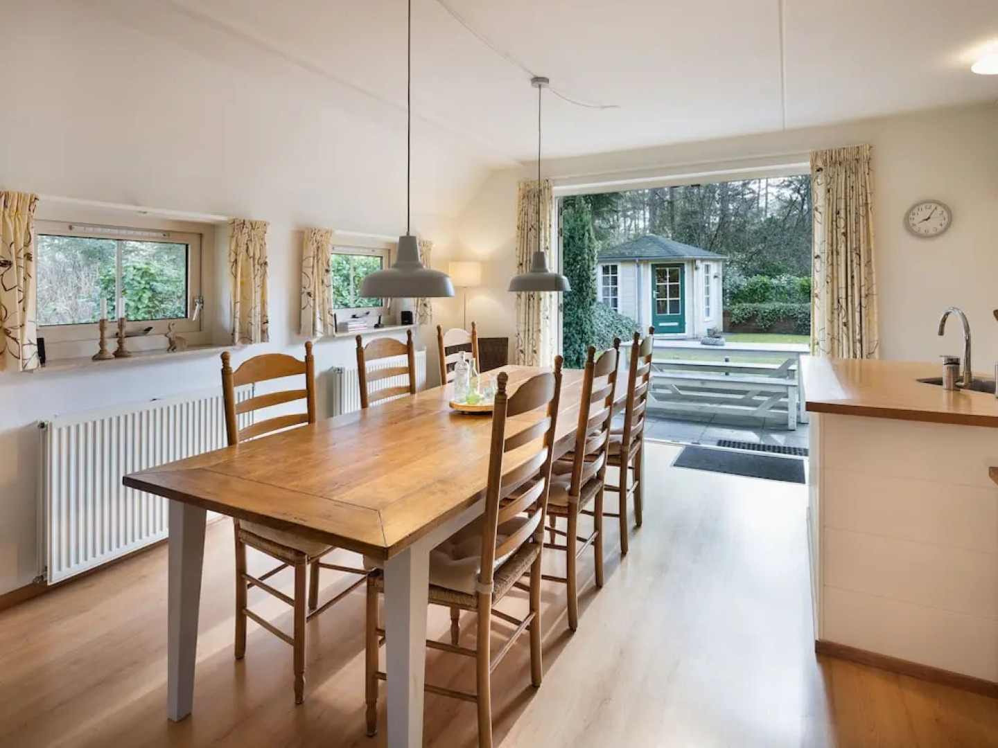 Romantic Villa With a Dishwasher, Near a National Park