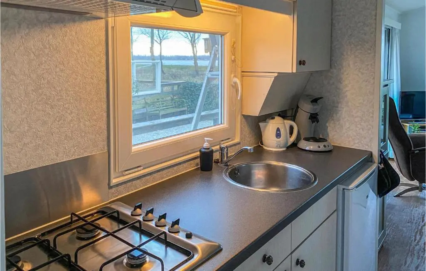 Nice Home in Lauwersoog With 2 Bedrooms and Wifi