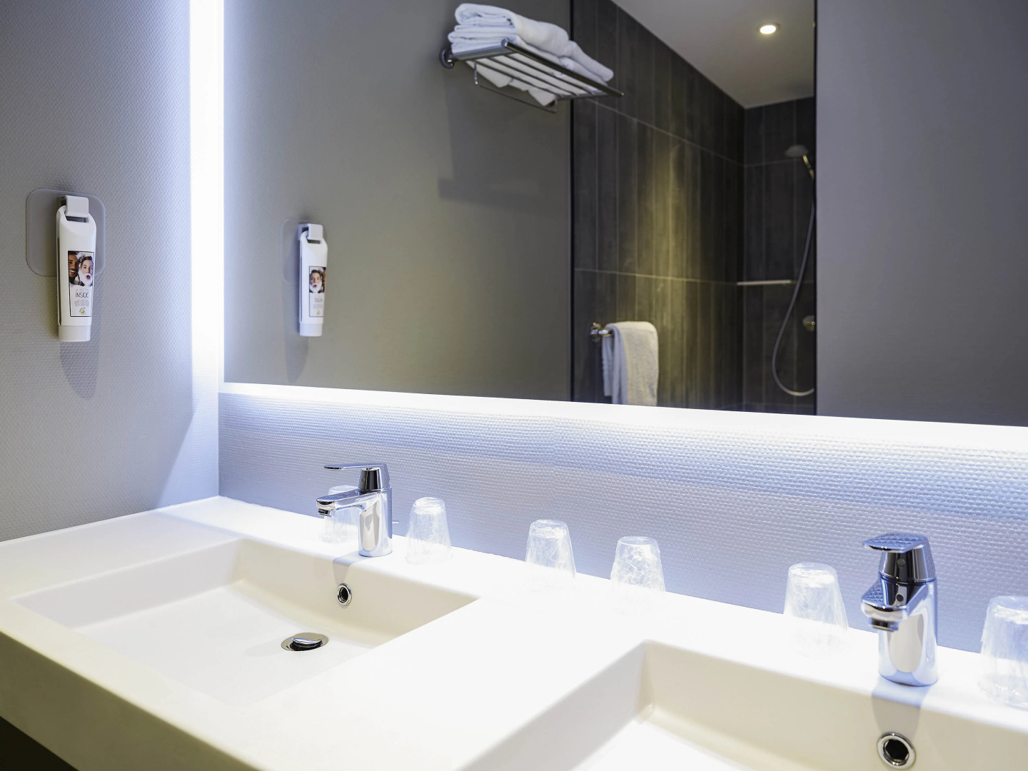 Ibis Paris Canal Saint Martin