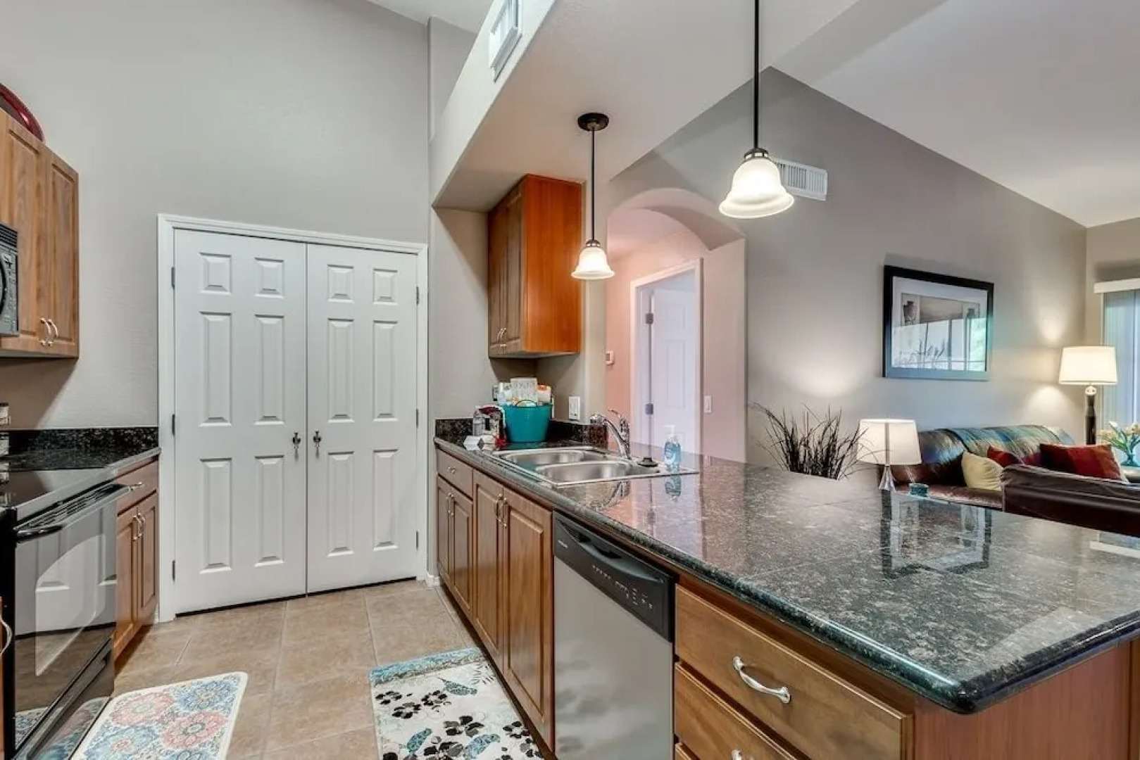 Southern #2055 2 Bedrooms 2 Bathrooms Condo