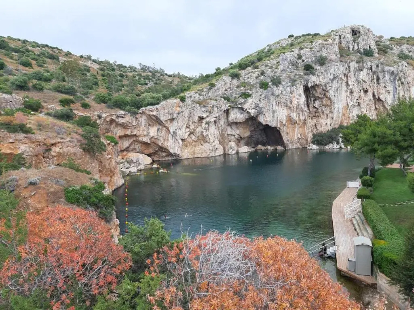 Family getaway, spacious and luxurious, sea view, terrace, next to Voula beach, 20min from center