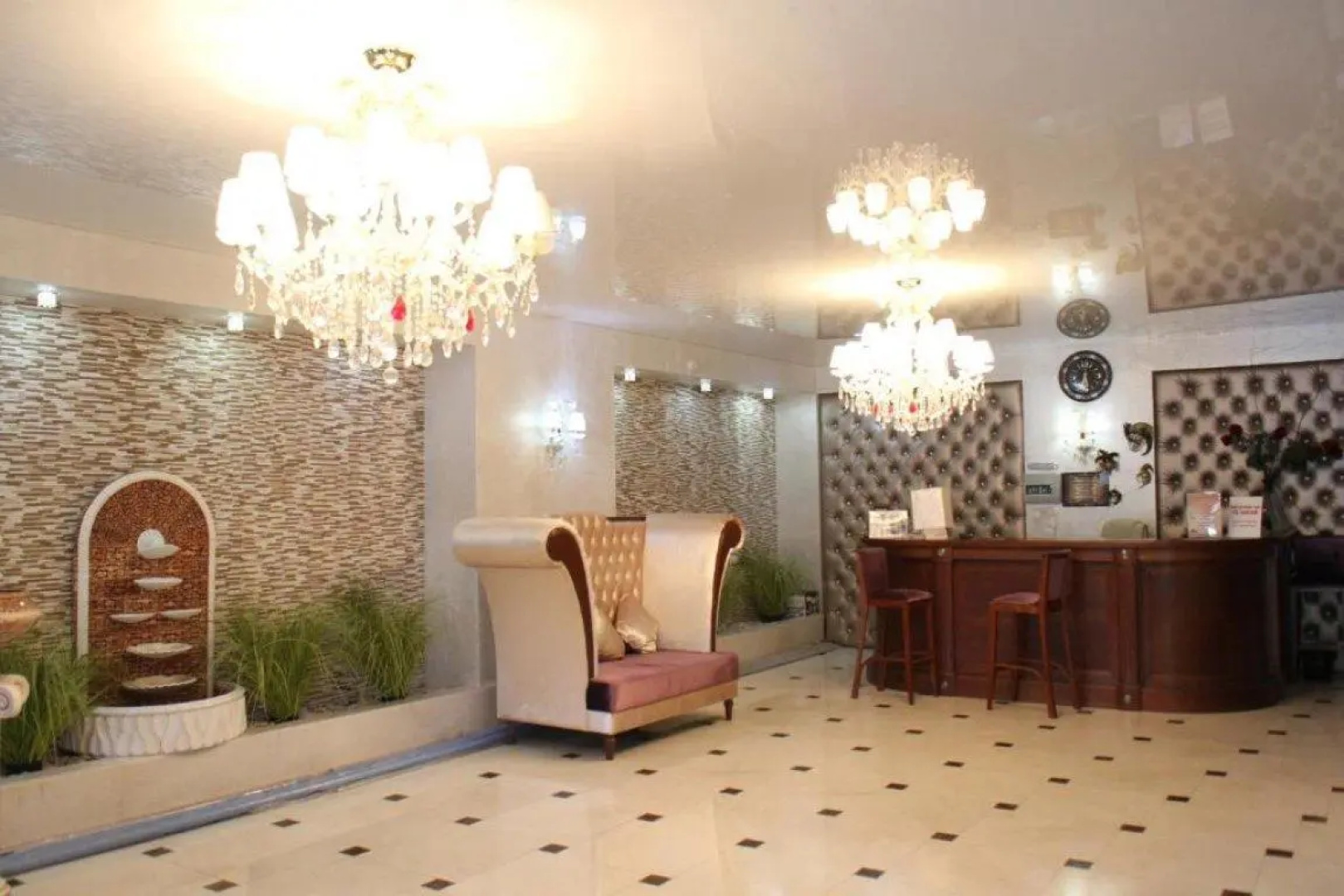 Hotel Oktyabrskaya