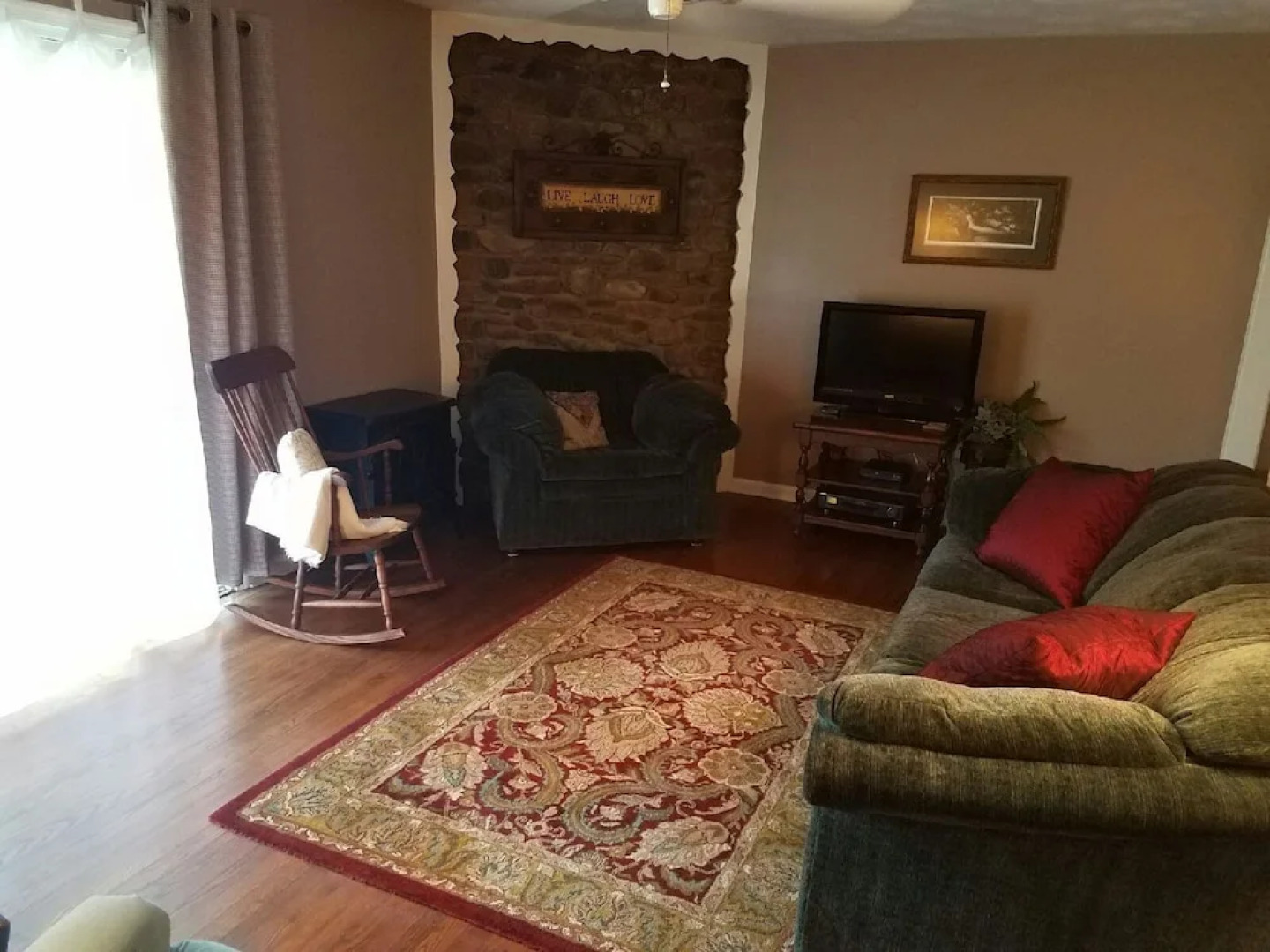 Amos`s_willow_bend_stone_cottage