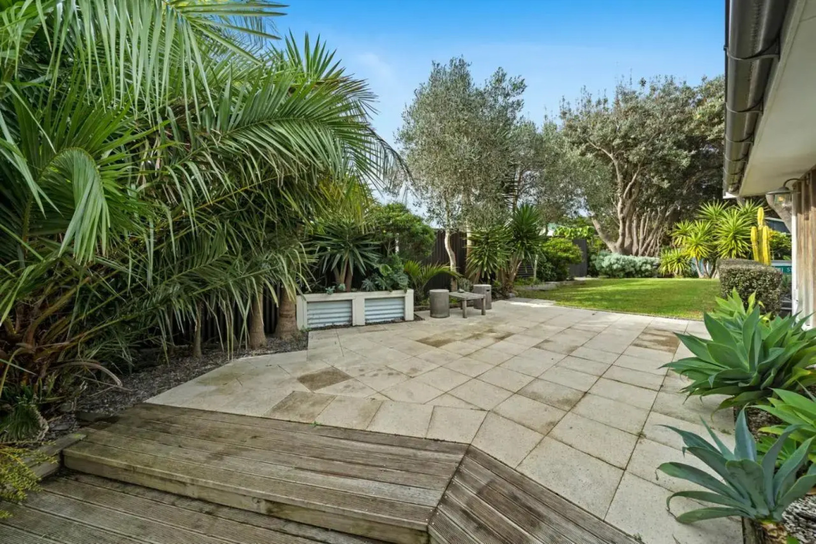 The Long House - Waikanae Holiday Home