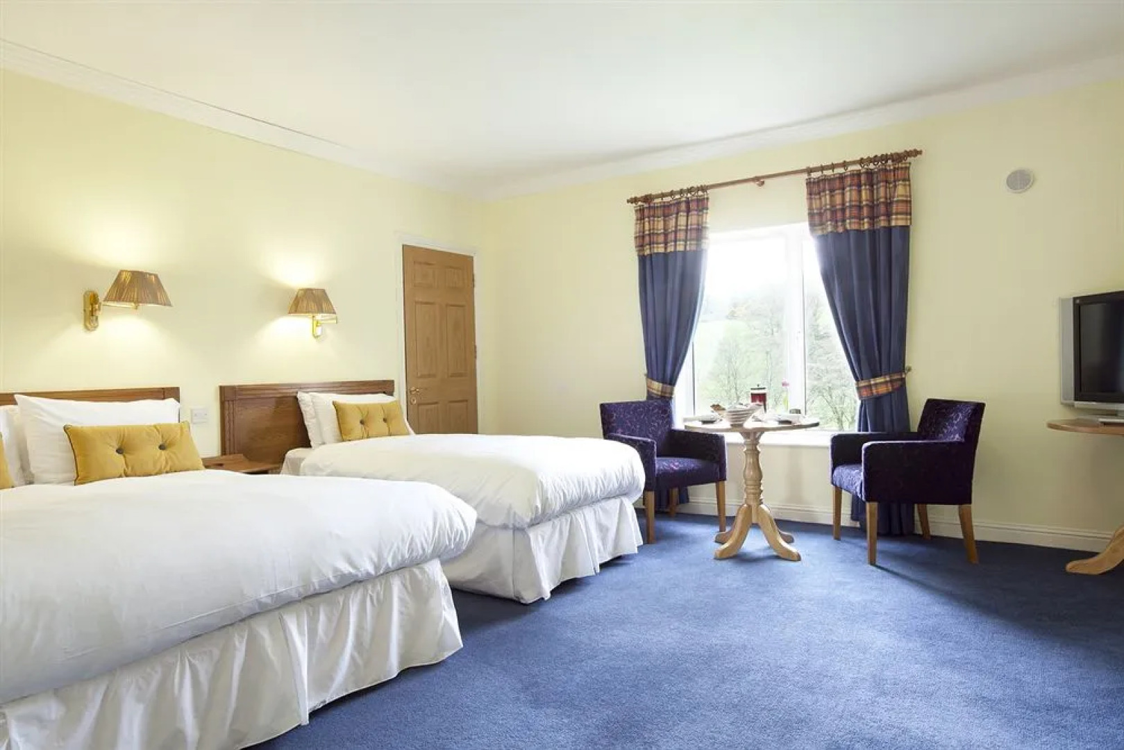 Riverside Park Hotel