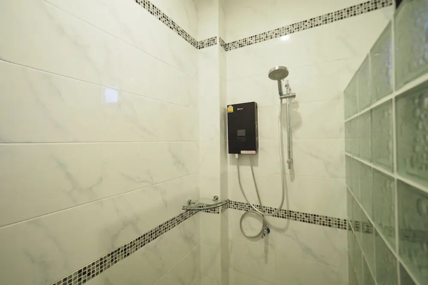 Chanapha Residence (SHA Extra Plus)