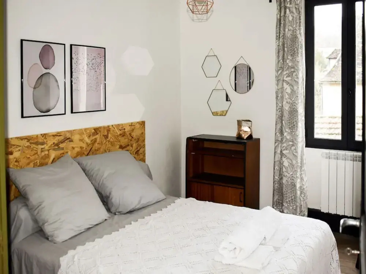 Stylish Renovated Villagehouse With Private Swimming Pool Garden and Lovely View