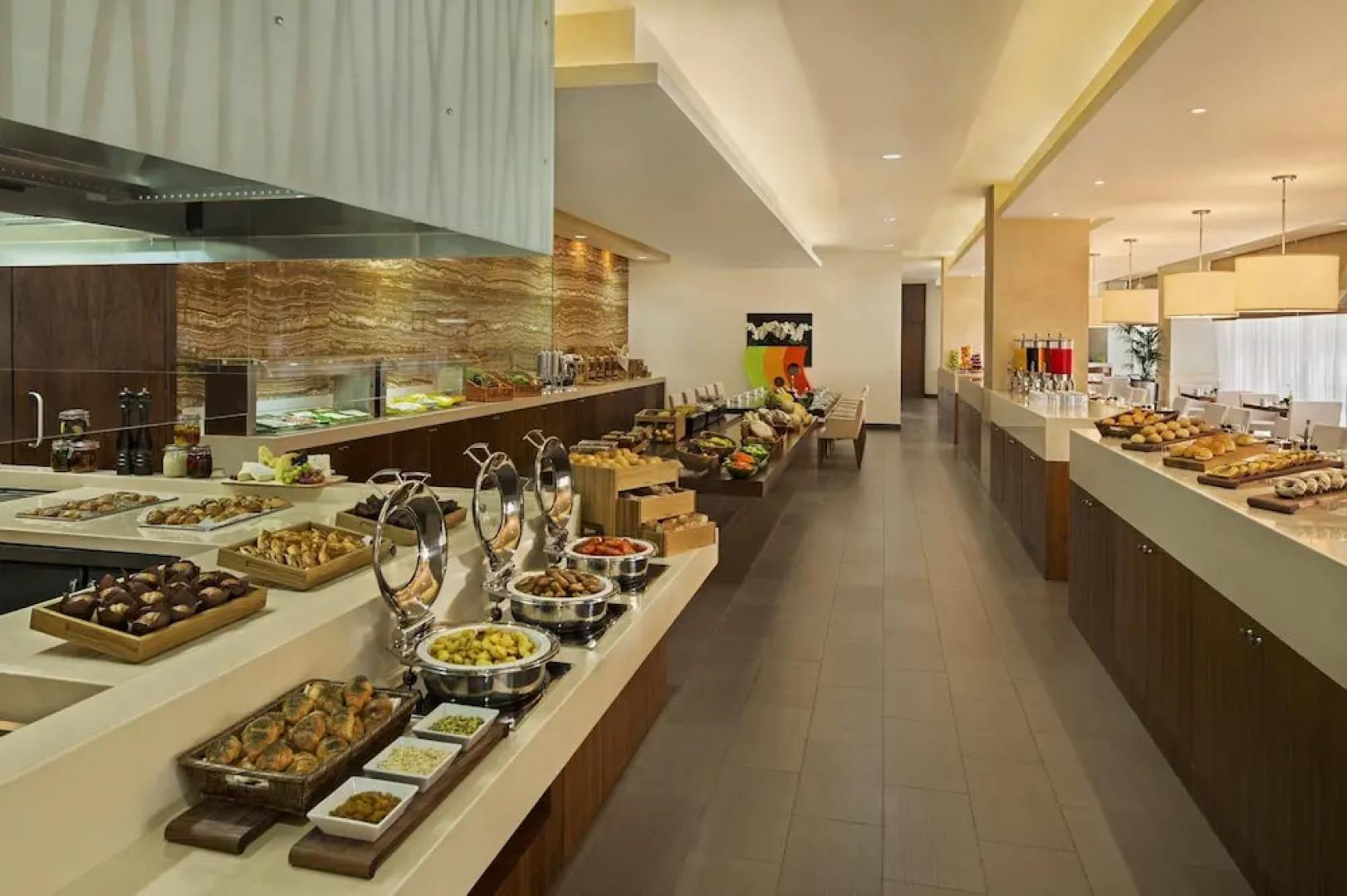 DoubleTree by Hilton Hotel and Residences Dubai Al Barsha