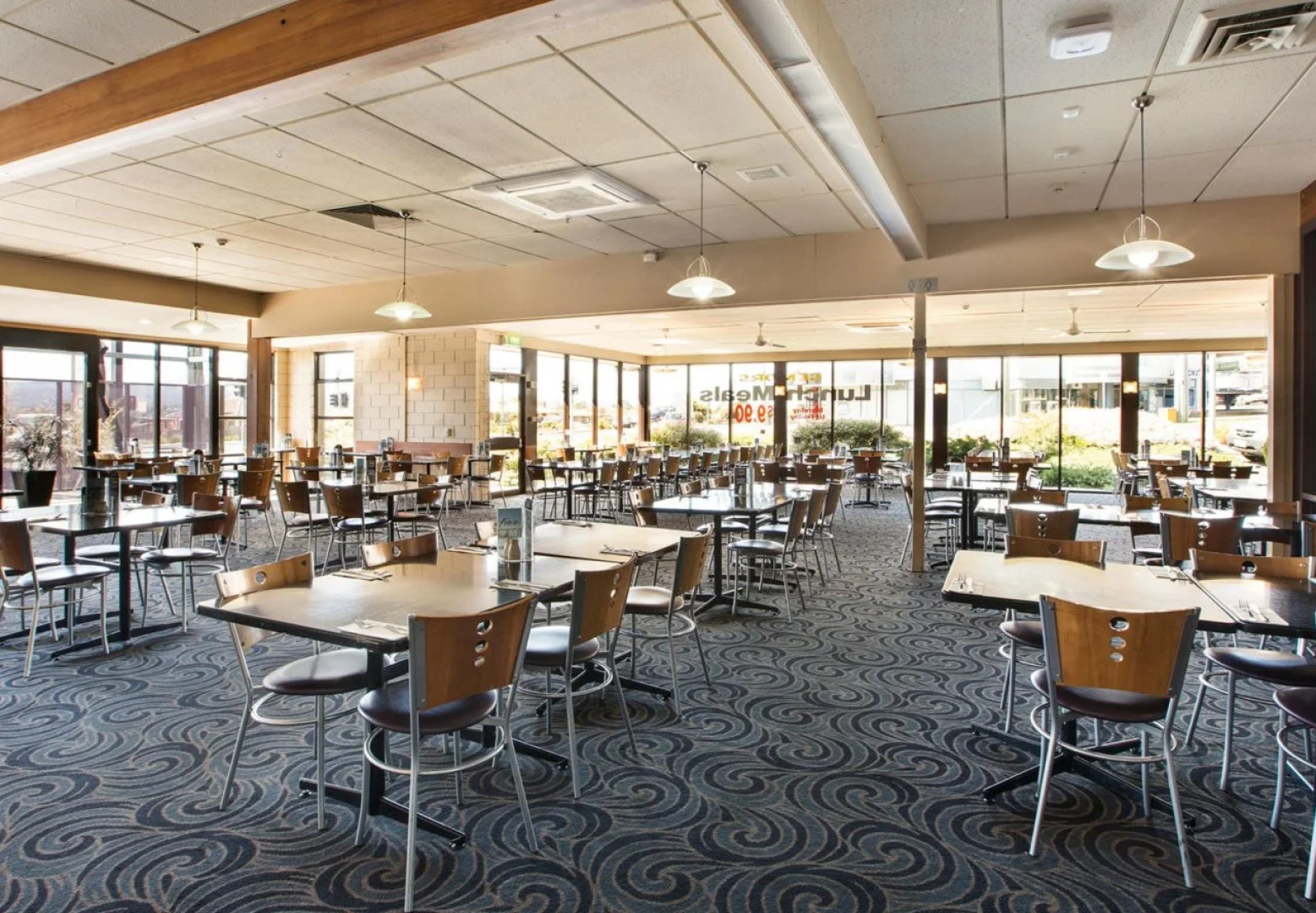 Nightcap at Riverside Hotel