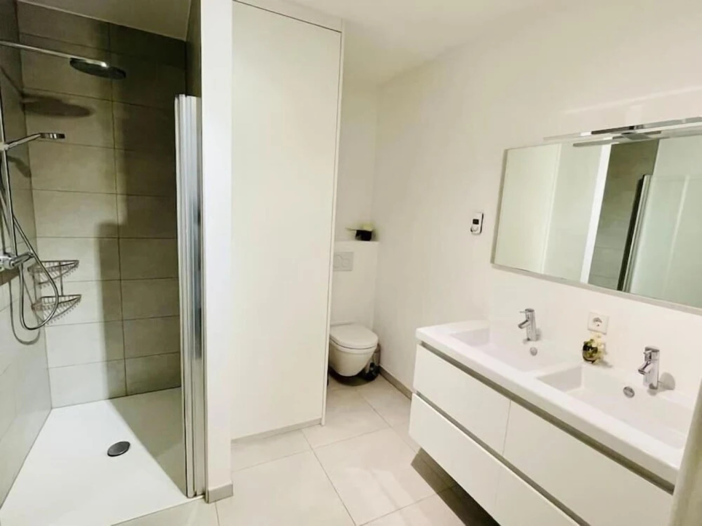 Luxury 3 bedrooms- Terrace and Parking