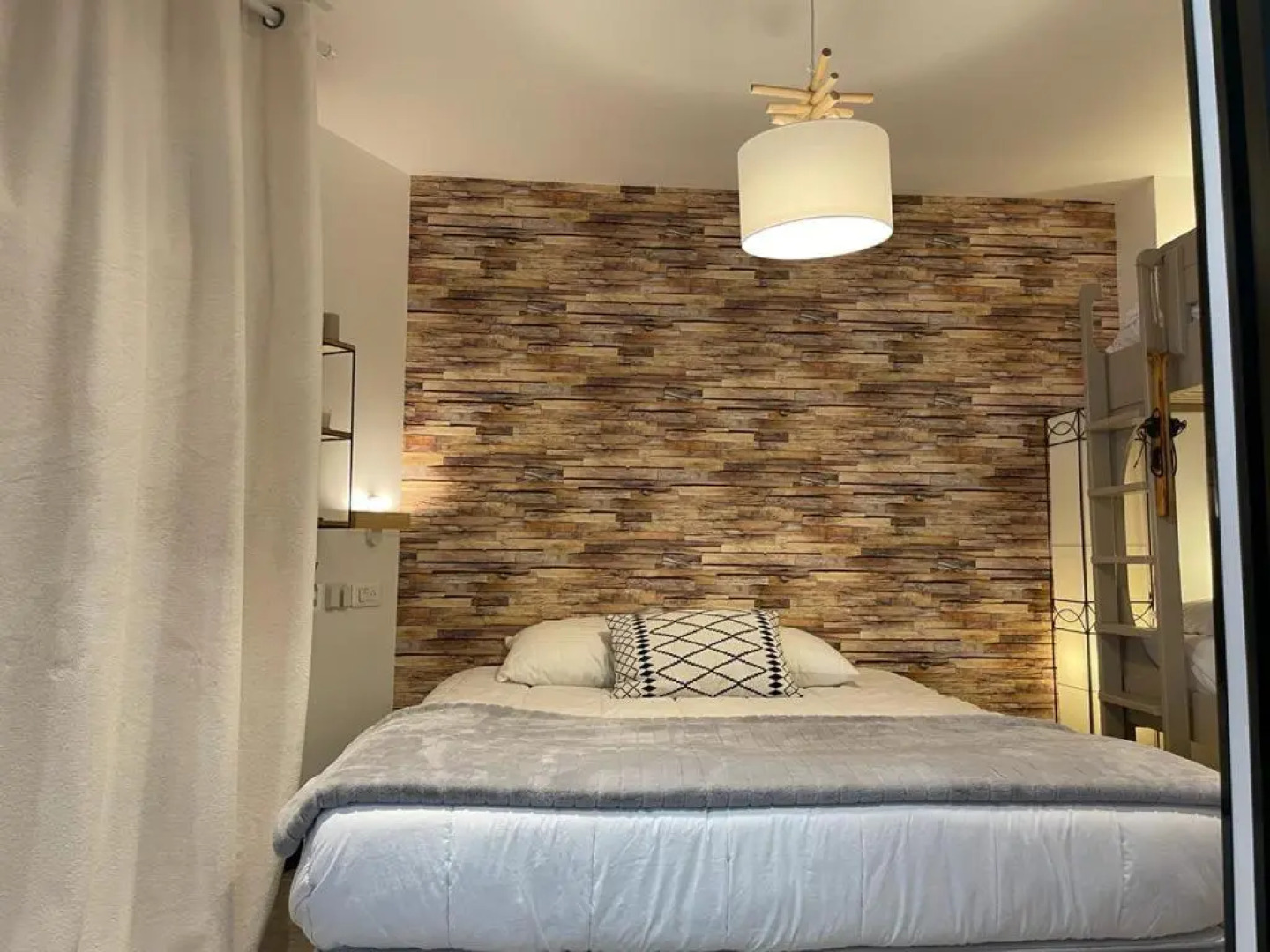 Bien d’exception aux pieds des pistes 1750 roche b