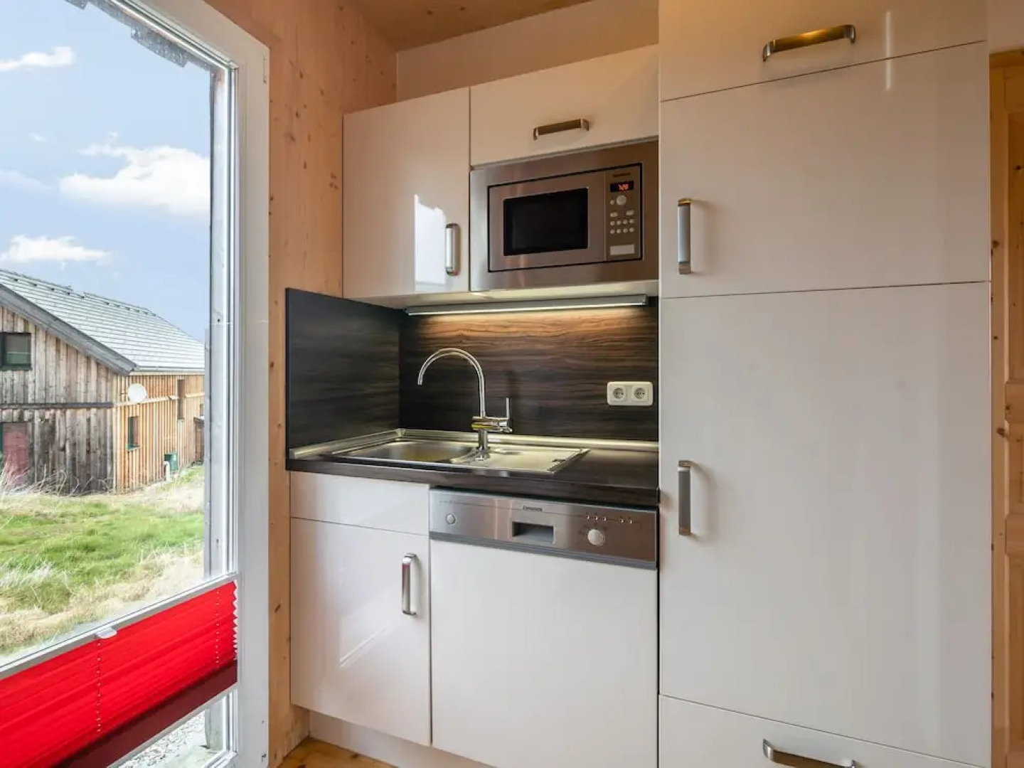 Mountain Chalet in Klippitztörl Near Forest With Garden & Parking