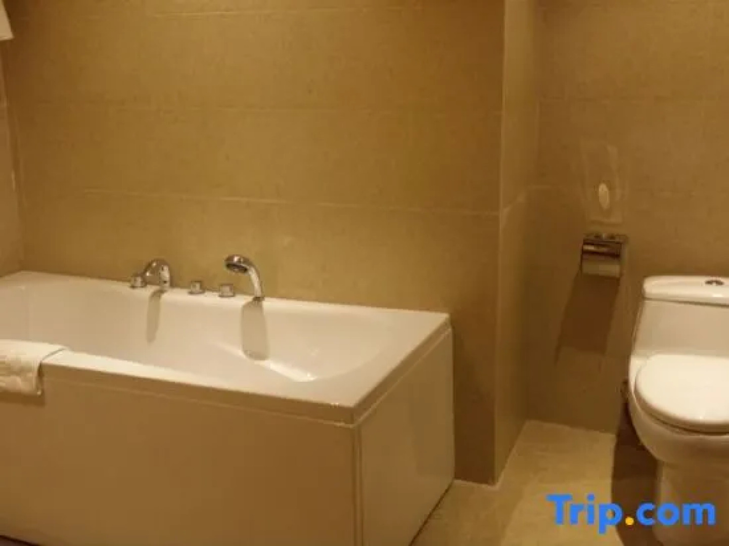 Long Hao Grand Hotel