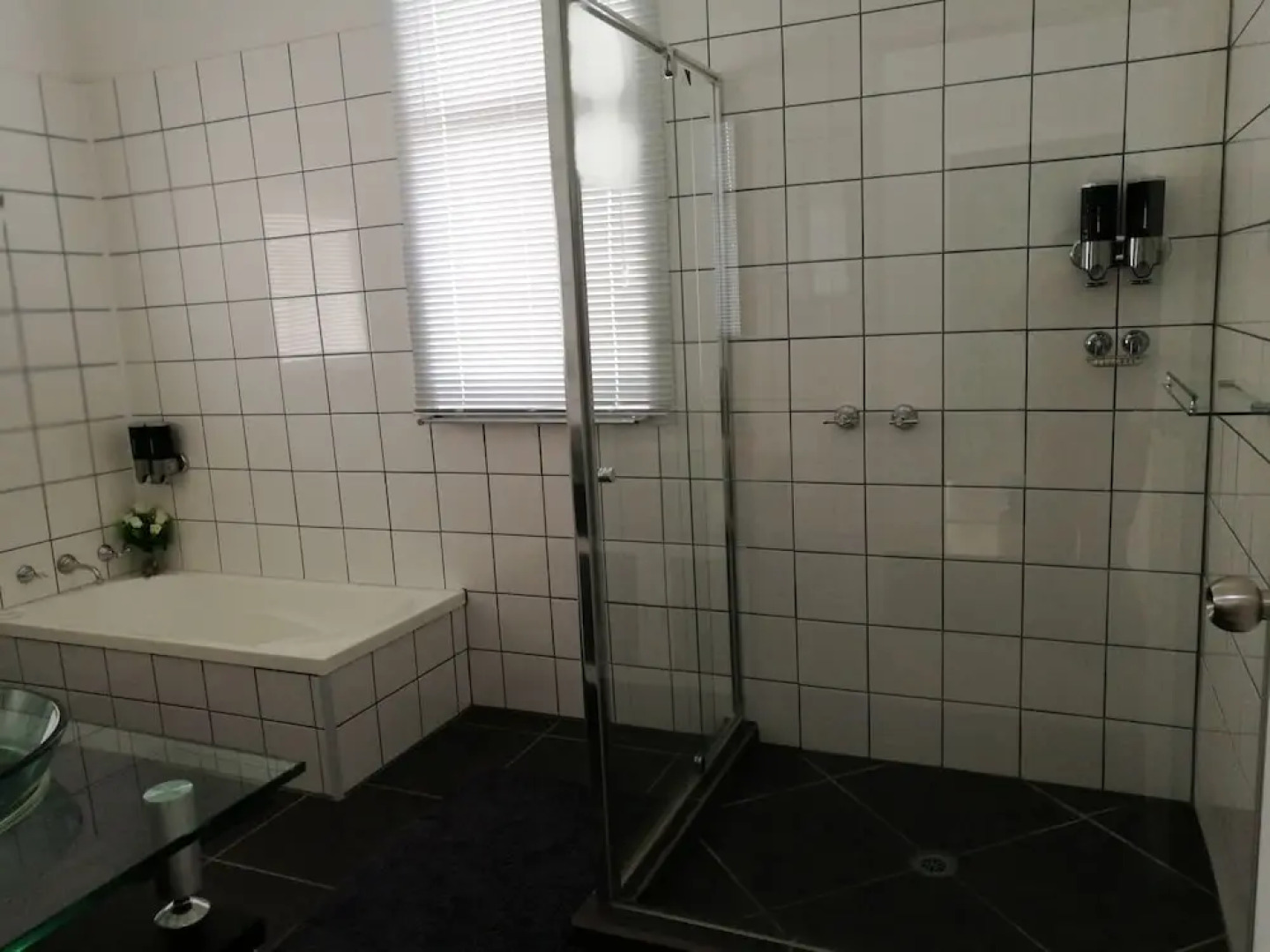 Lake Tyrrell Accommodation Sea Lake