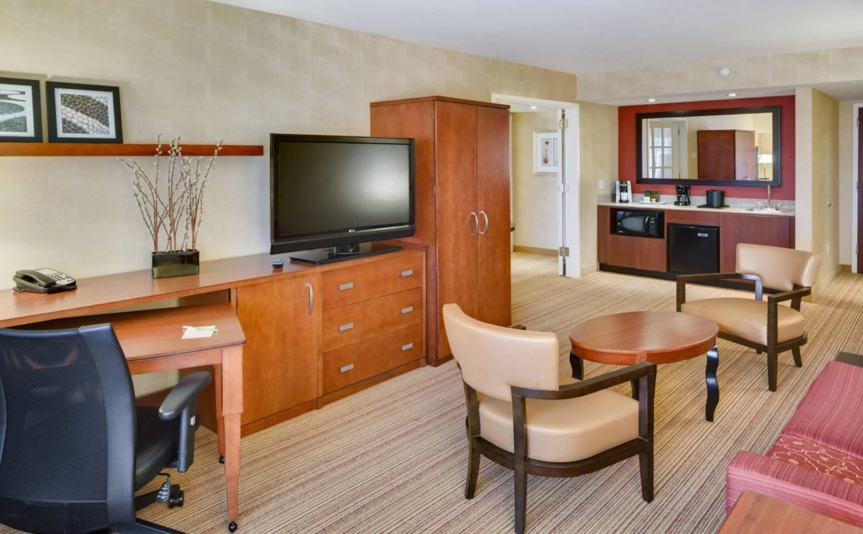 Courtyard By Marriott Shelton