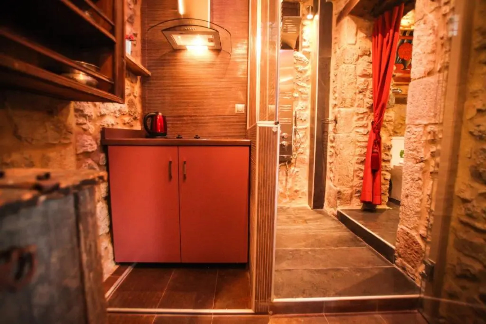 Dafni 65 · Antique Luxury Suite 65sq.m.