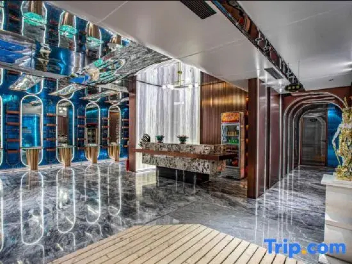 Xinzhou Weiena Hotel International (Qiyi North Road)