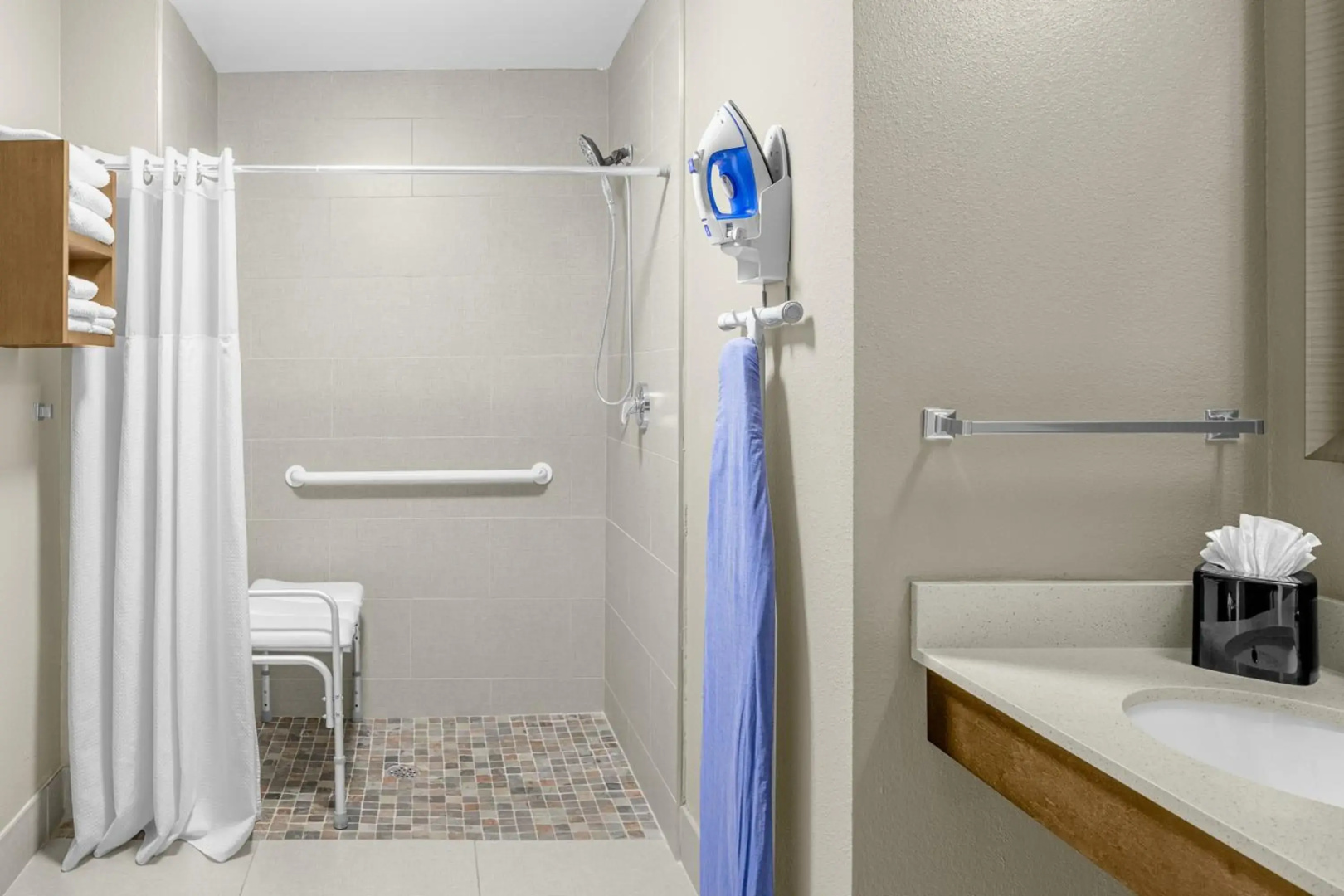 Staybridge Suites Chattanooga at Hamilton Place by IHG