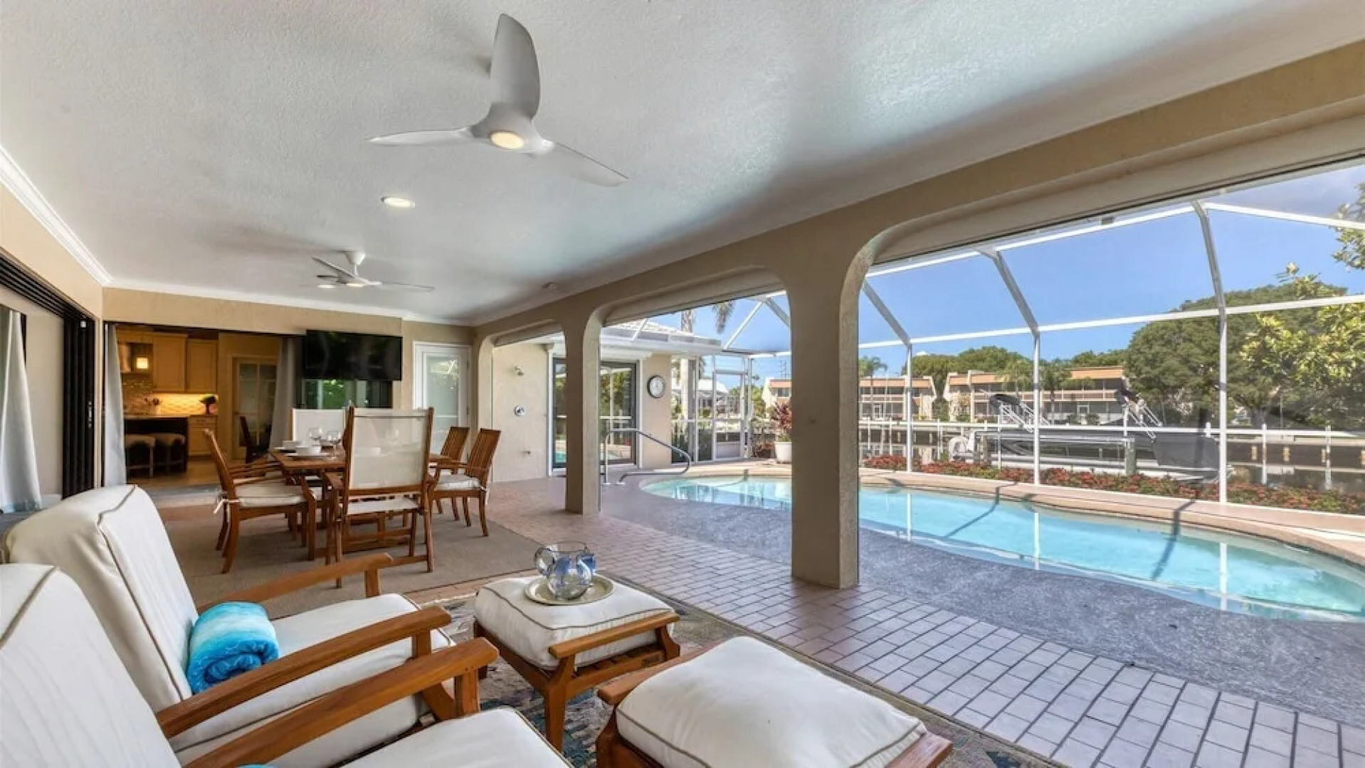 1588 san Marino Court