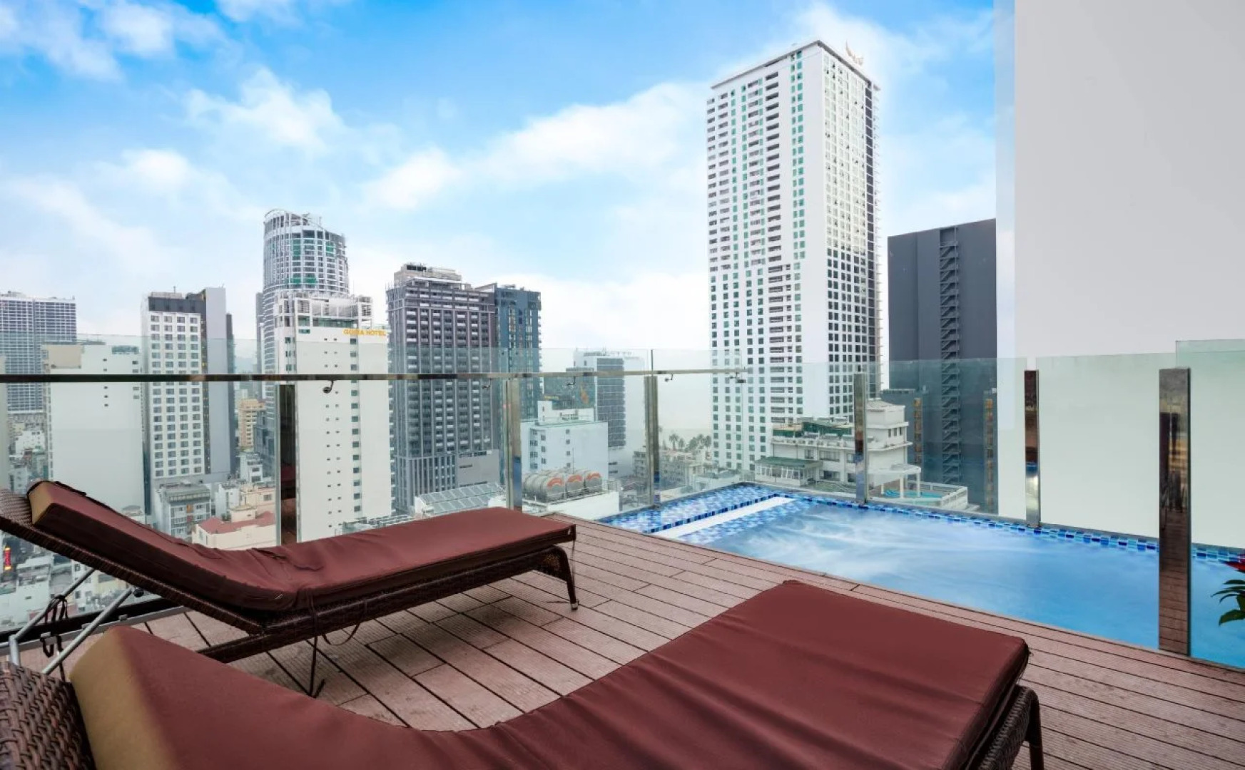 Отель Hermes Nha Trang