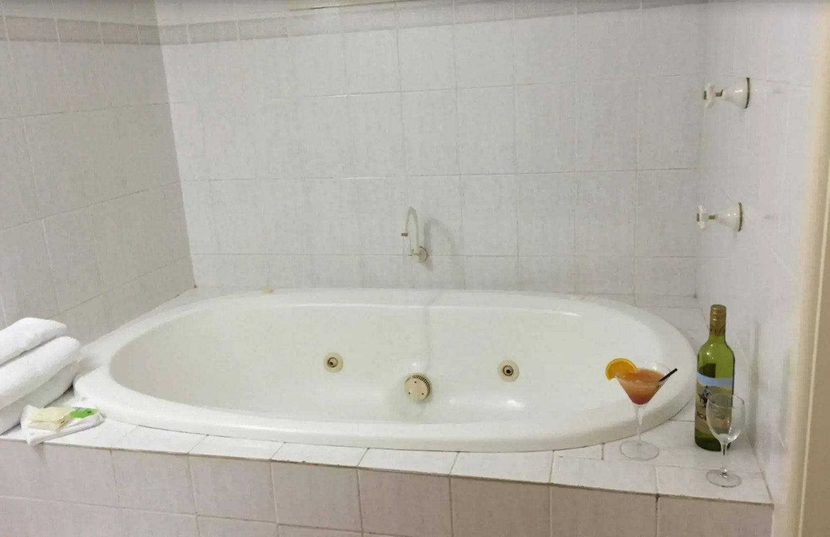 Golden West Motor Inn