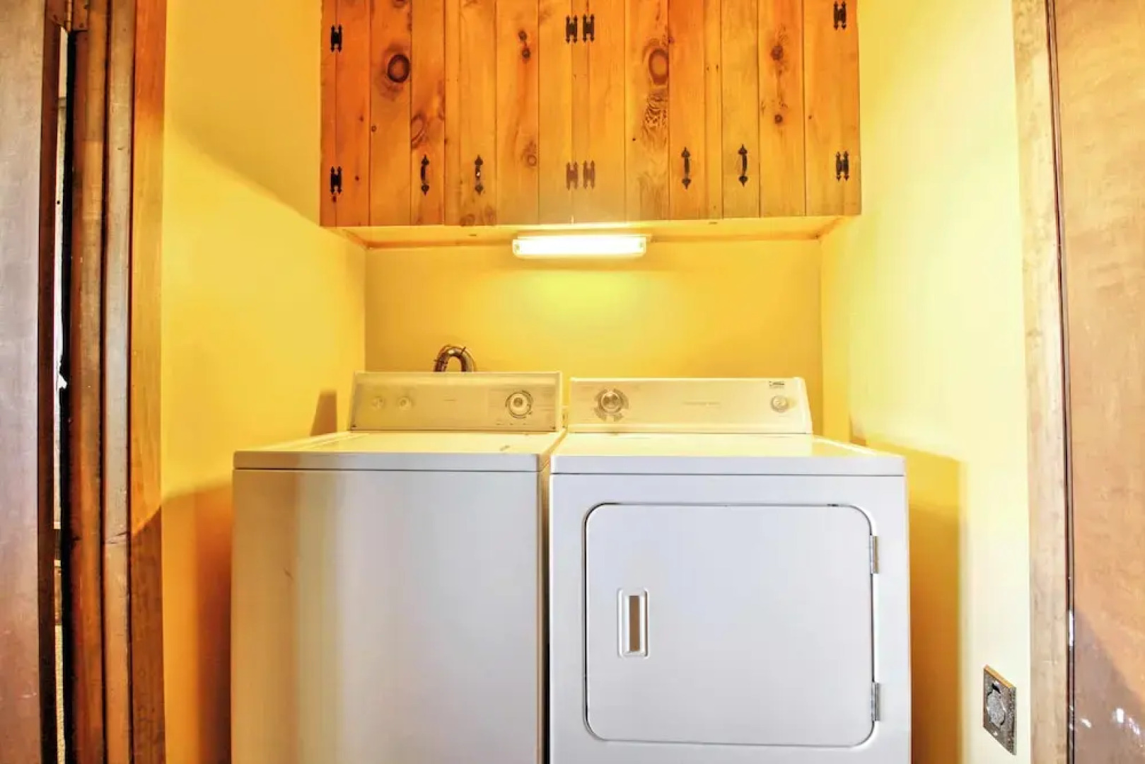 East Burke House w/ Deck < 3 Mi to Kingdom Trails!