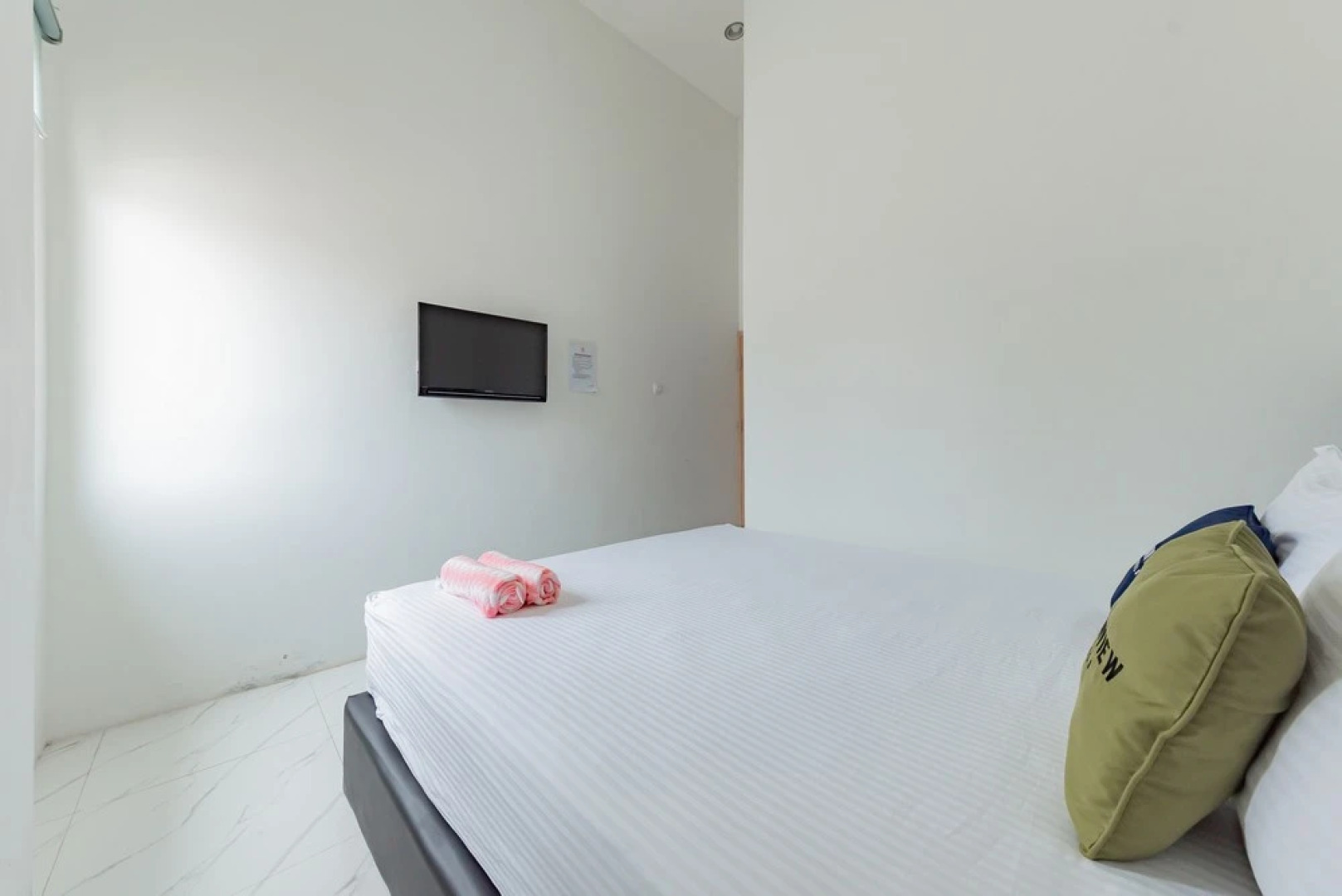 Urbanview Hotel La De Grizz Syariah Sampit by RedDoorz