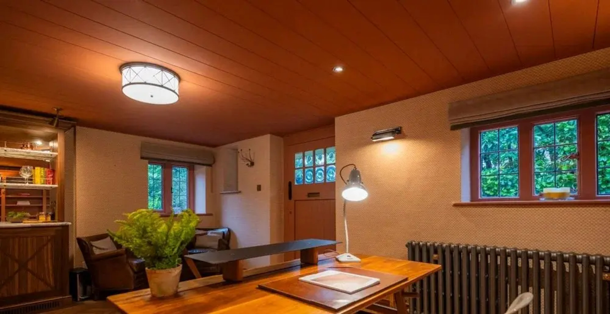 The Writers Retreat - 5 Beds Parking Much More