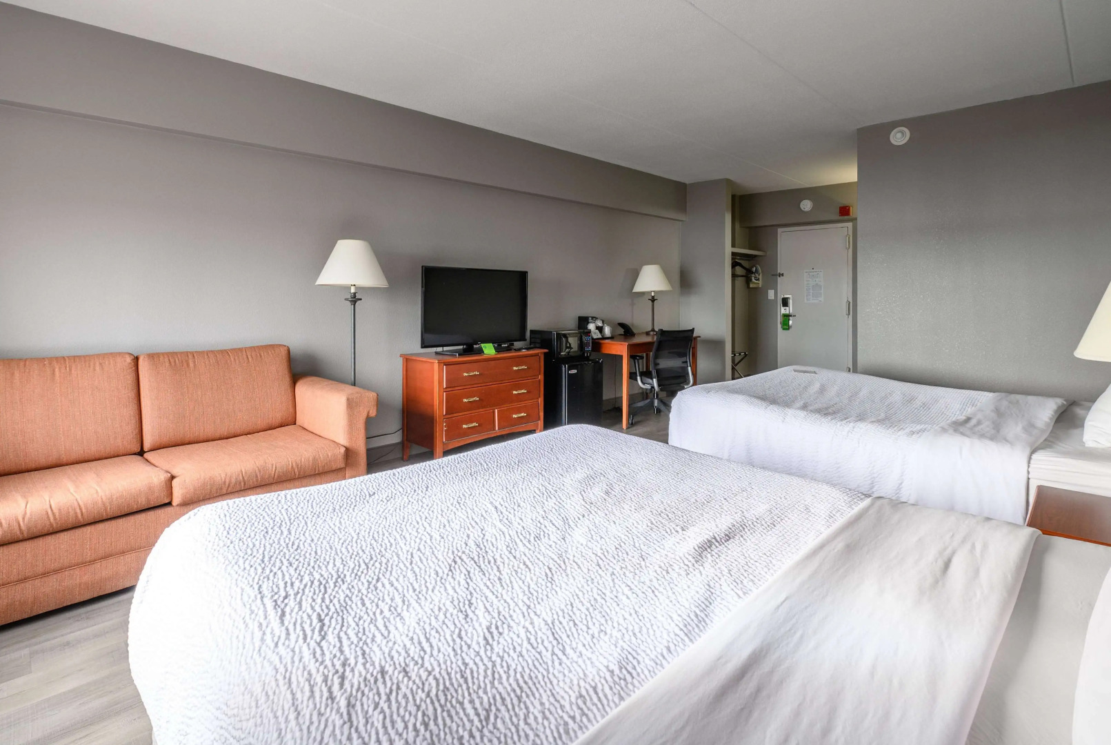 La Quinta Inn & Suites by Wyndham New Haven