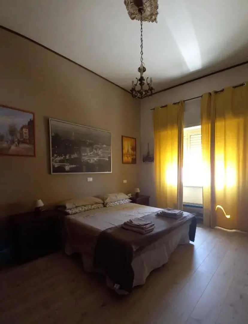 Suite beachfront near the station and Port, 5 beds