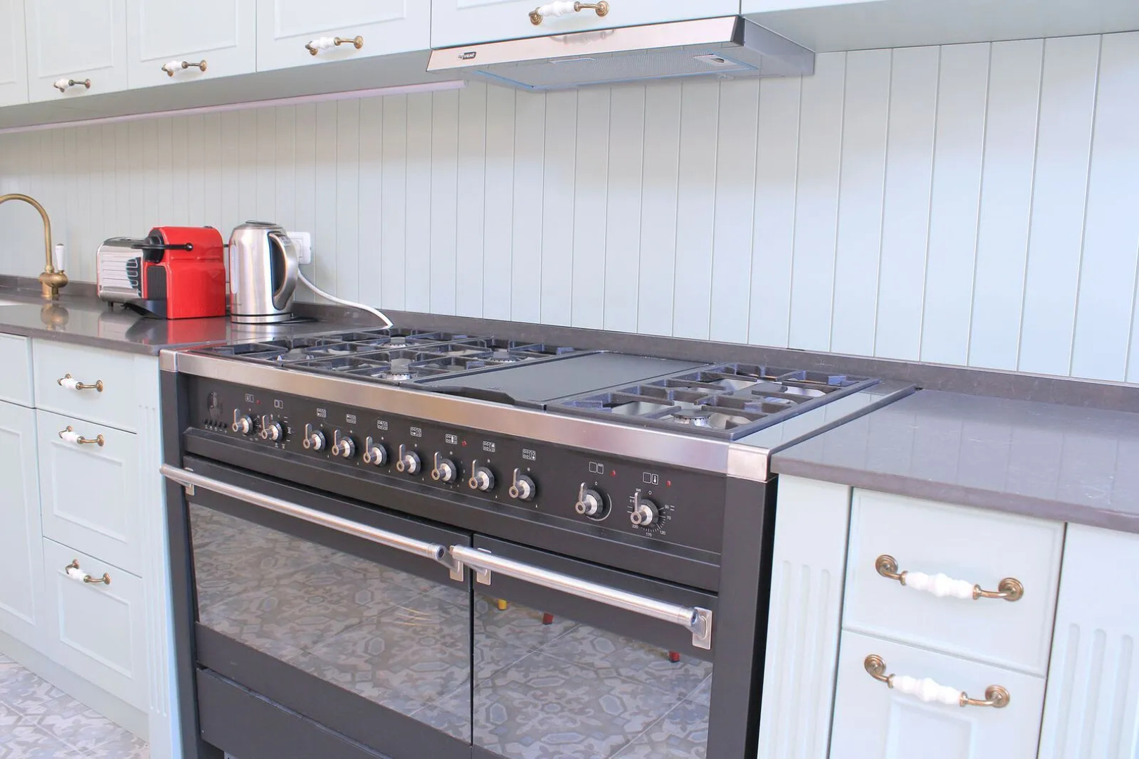 Apartment Porcelaine, 3BR, Tel Aviv, Jaffa, Hatsforfim St, #Y1