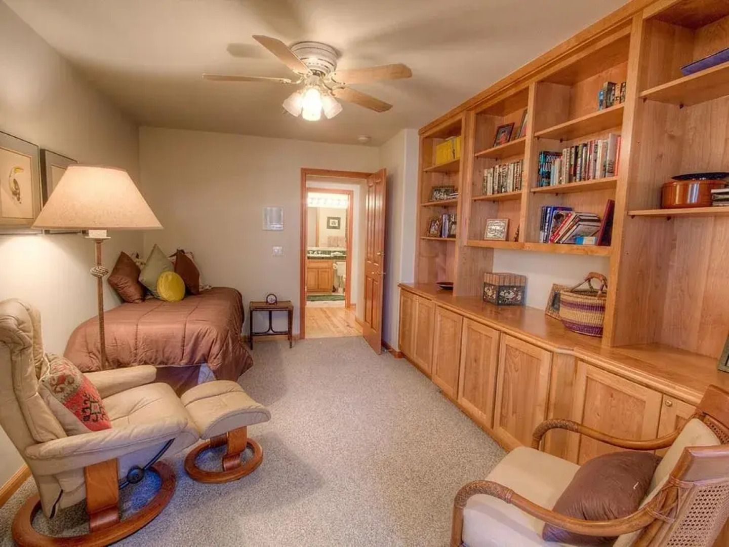 Silver Rock Spectacular Skyland Home 5 Br cabin by RedAwning