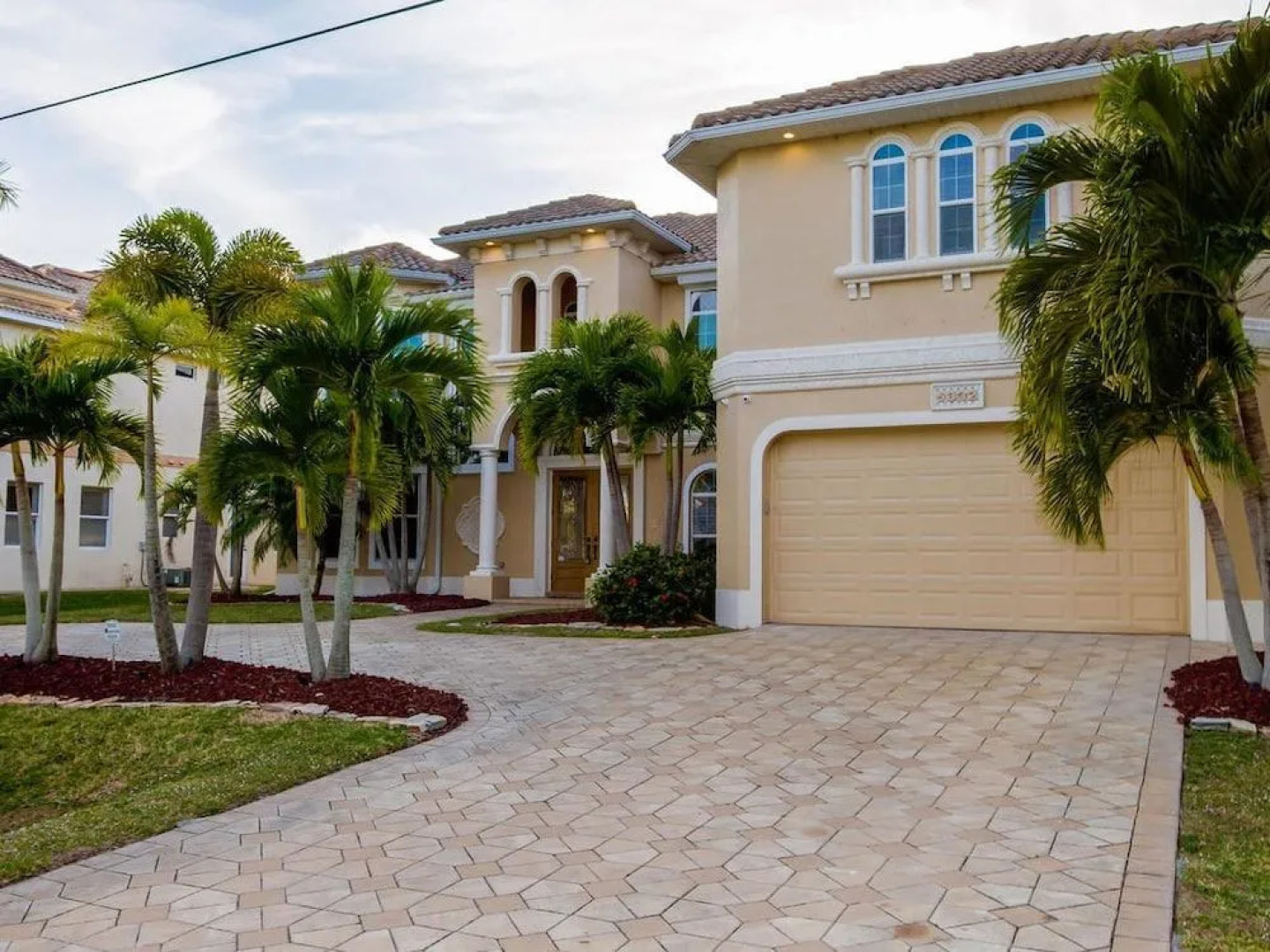 House Tropical Dream by Vacationhit