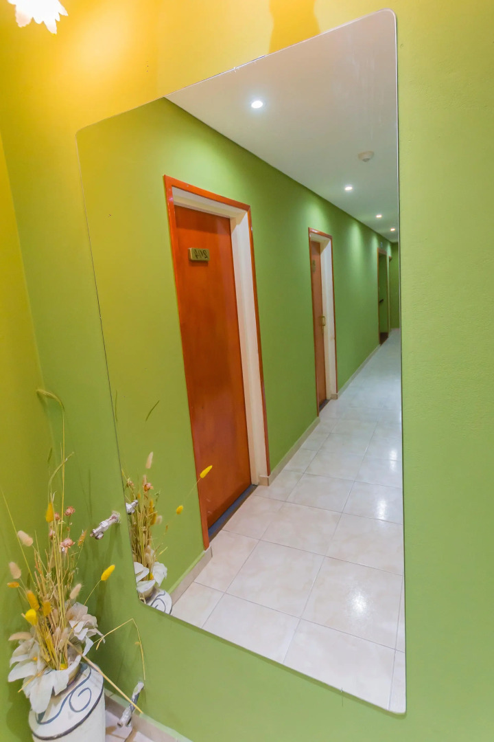 Check-in Hotel