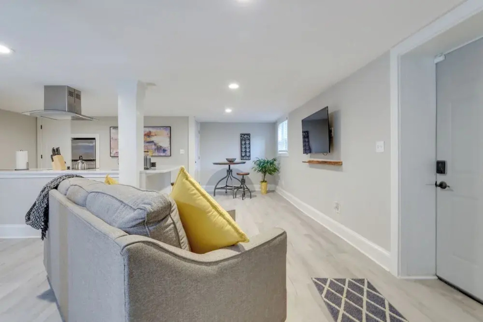 Modern Decatur Getaway ~ 8 Mi to Downtown Atlanta!