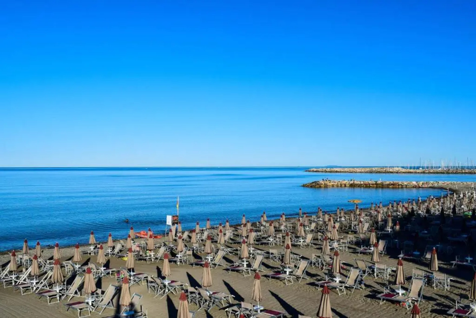 Palace Lido Hotel & Suites