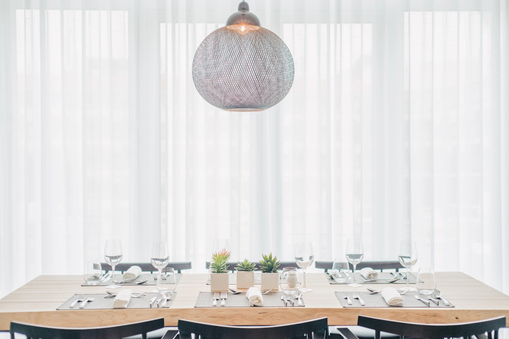 Aqualuz Lagos by The Editory