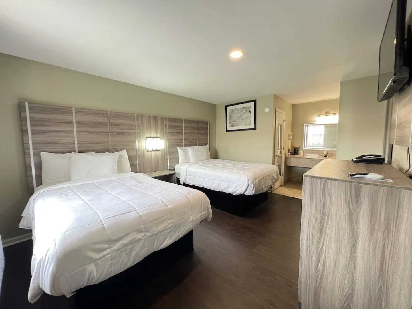 Travelodge by Wyndham Santee (Formerly Rodeway Inn Santee)