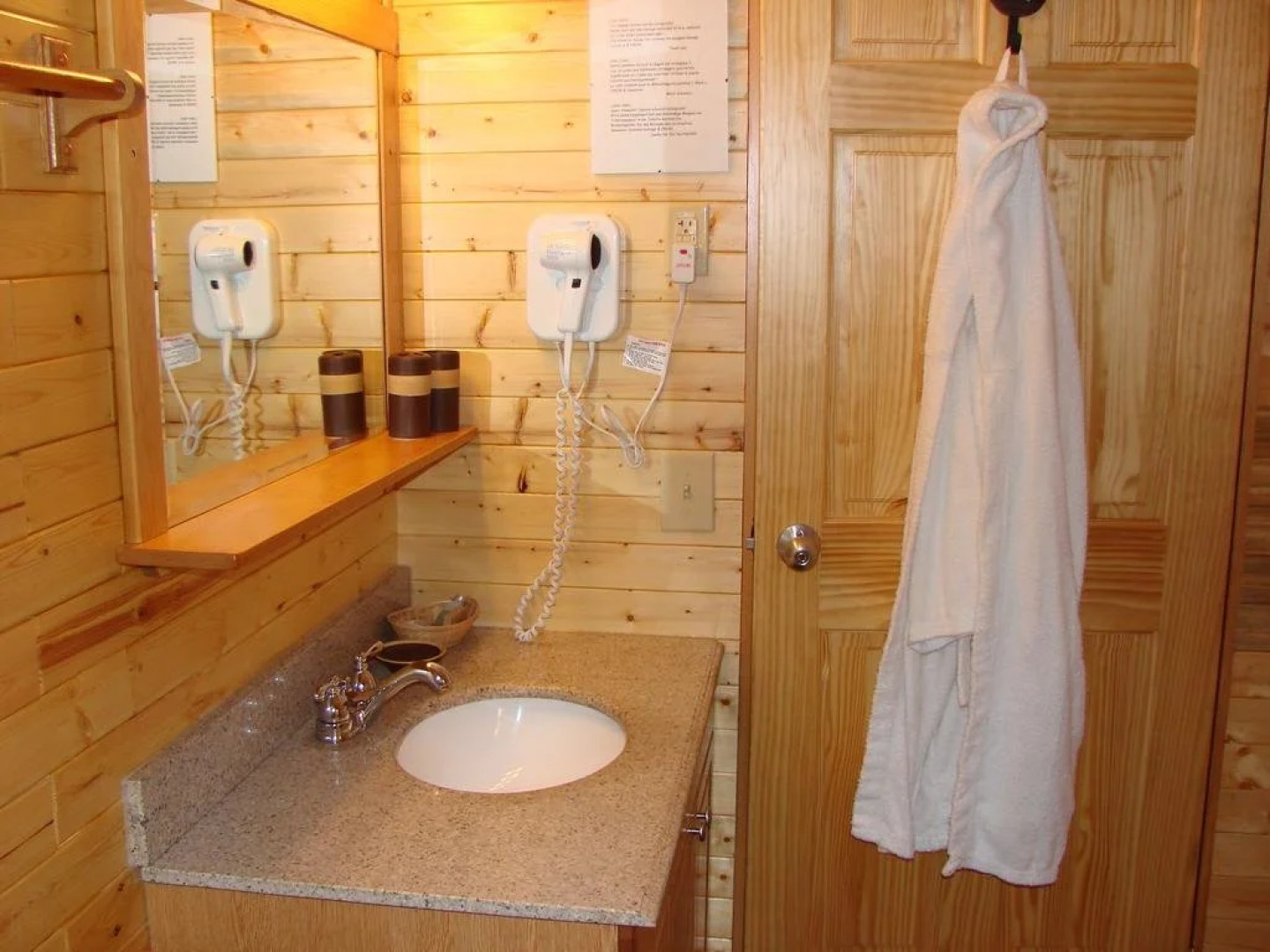 Big Creek Lodge - Working Guest Ranch