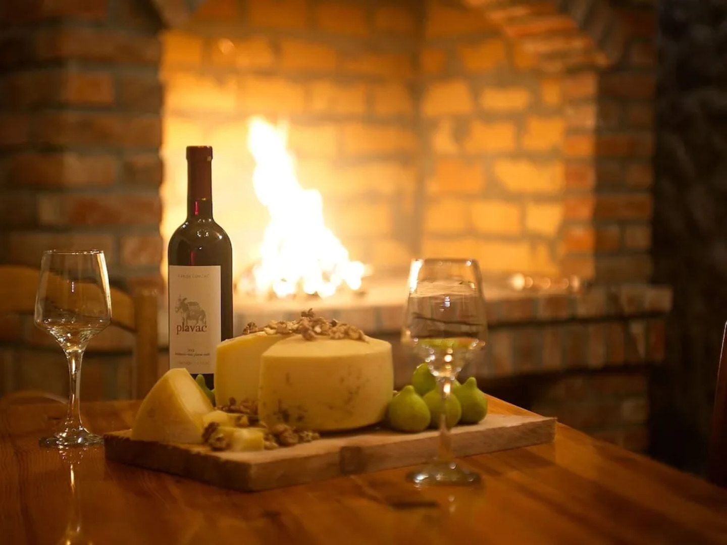 Luxurious Villa with Private Swimming Pool, Hot Tub, Sauna, Lovely Taverne