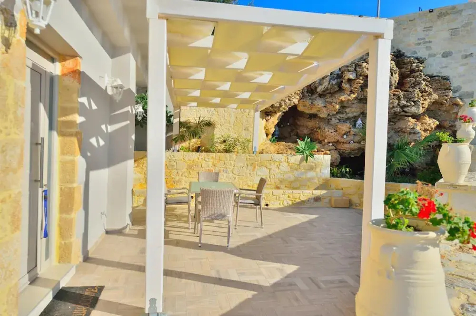 Koukis House With Sea View