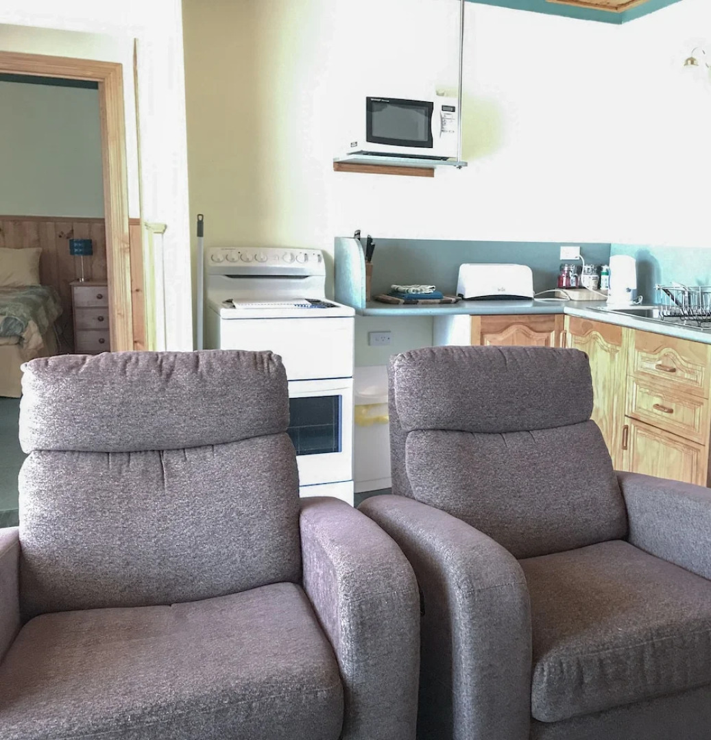 Meredith House & Apartments Strahan