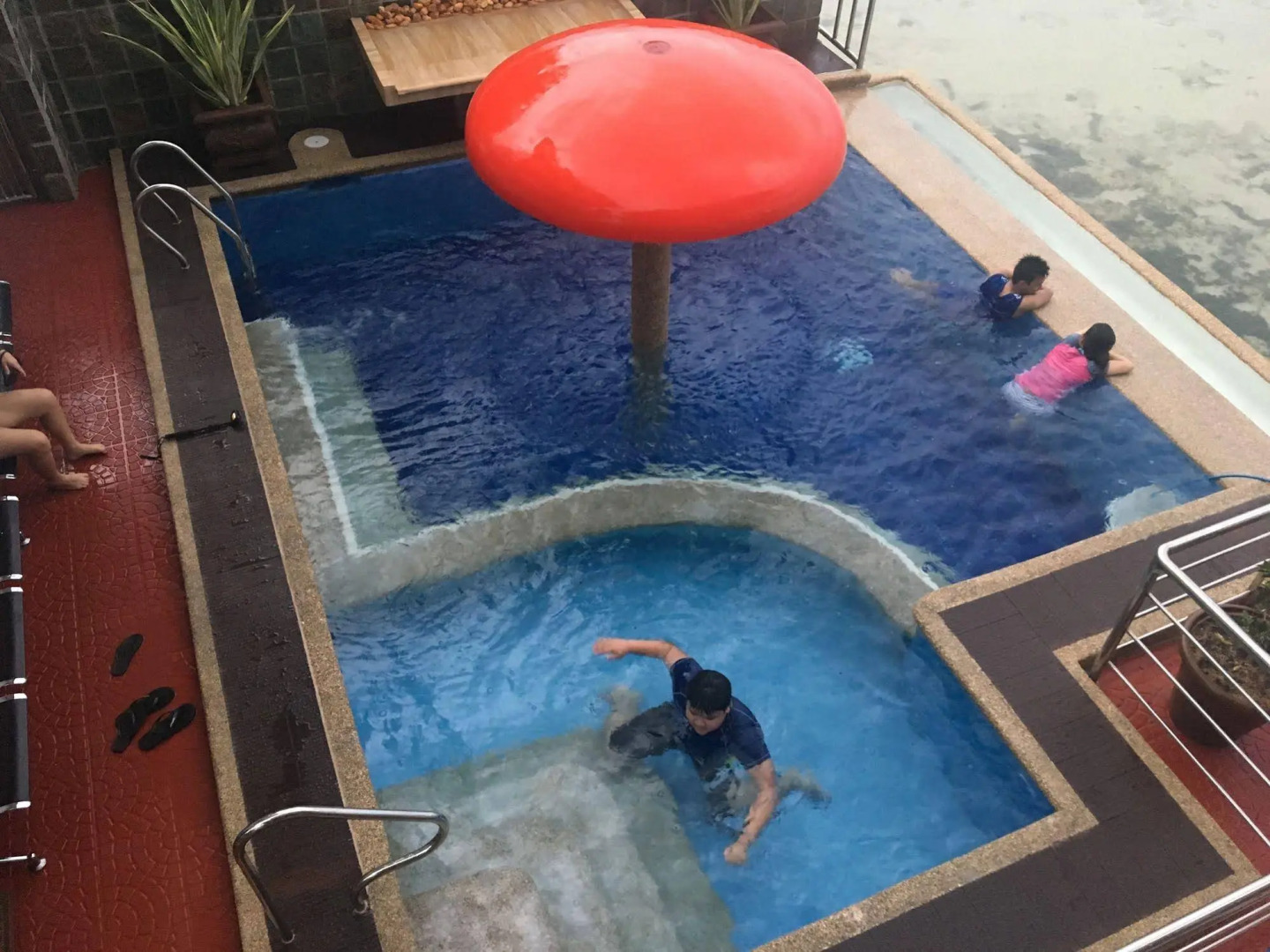 L&M Hearthstones Lodge