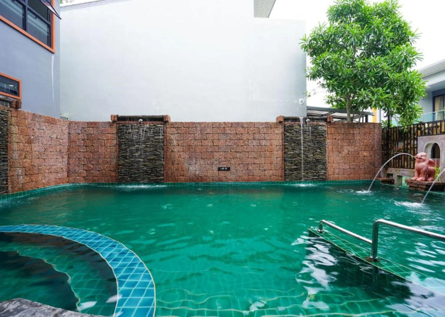 Nice Villa Resort