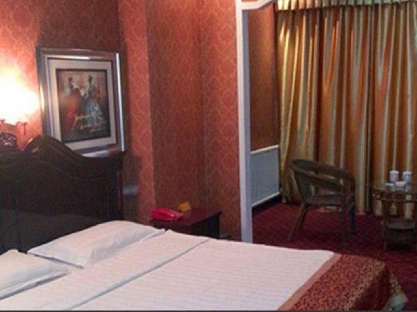 Yidali Business Hotel