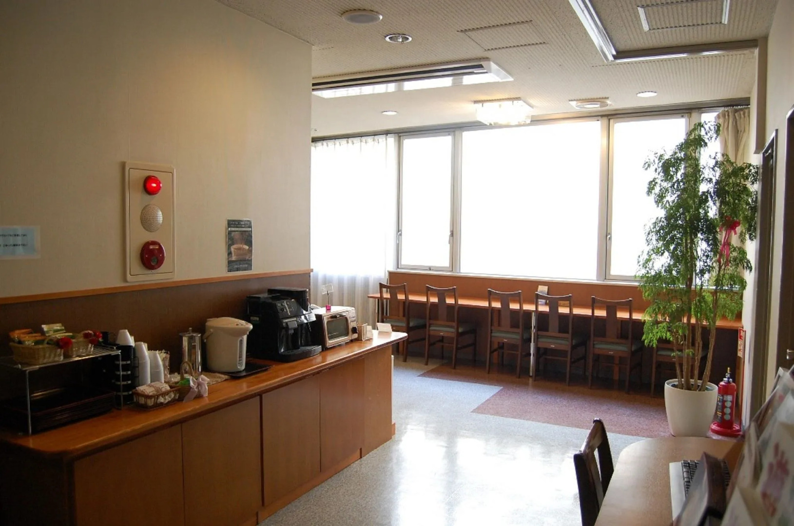 Ueda Ekimae Royal Hotel