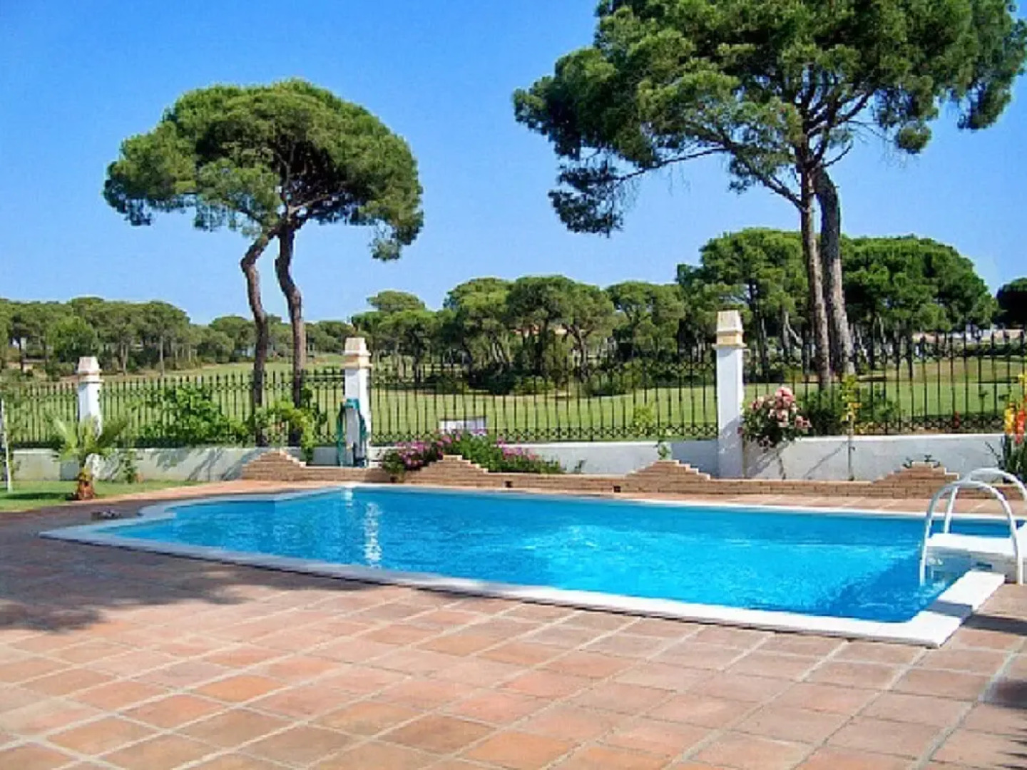 House With One Bedroom In Huelva, Nuevo Portil, With Shared Pool