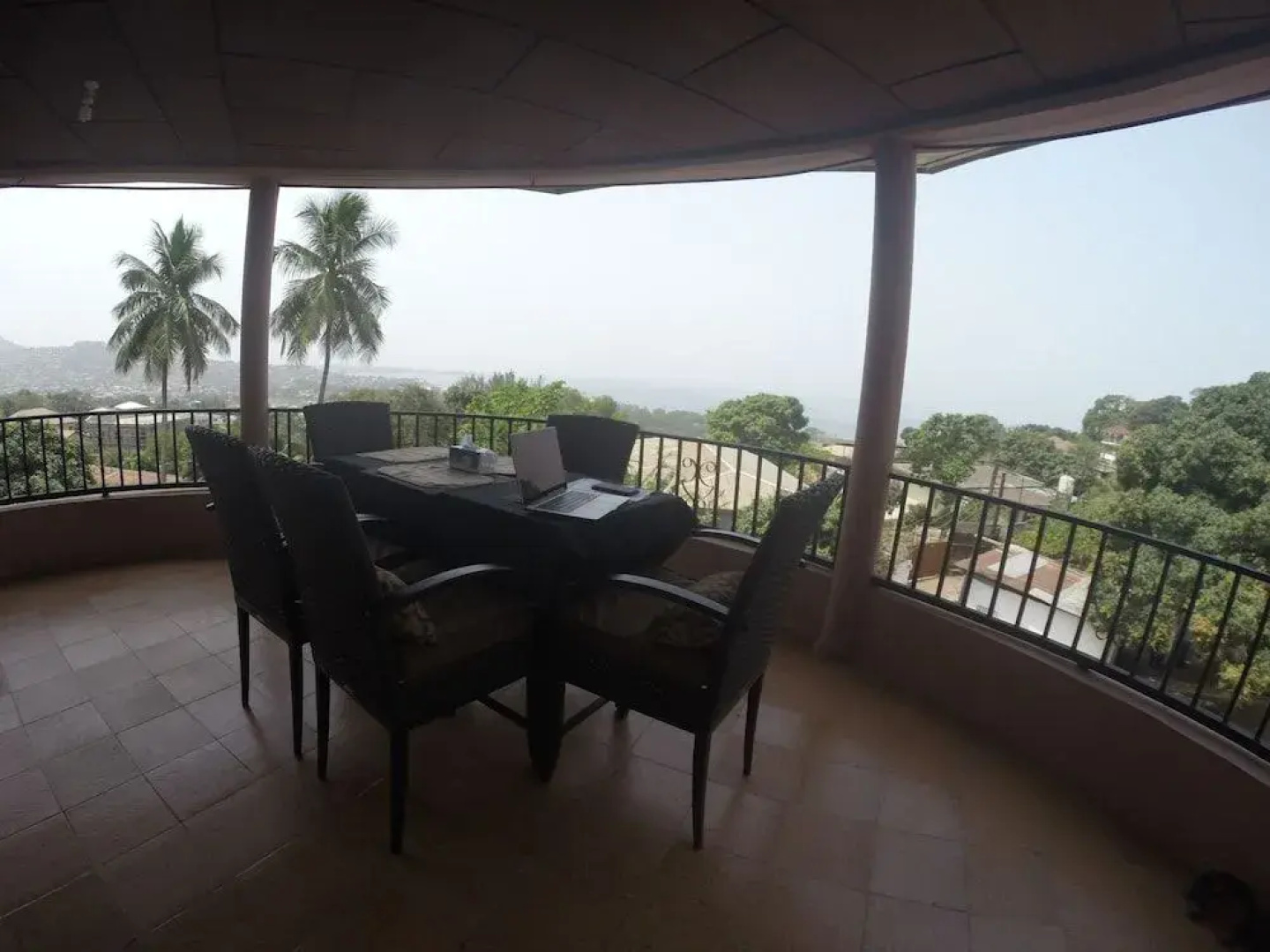 Jam Lodge Hotel & Suites