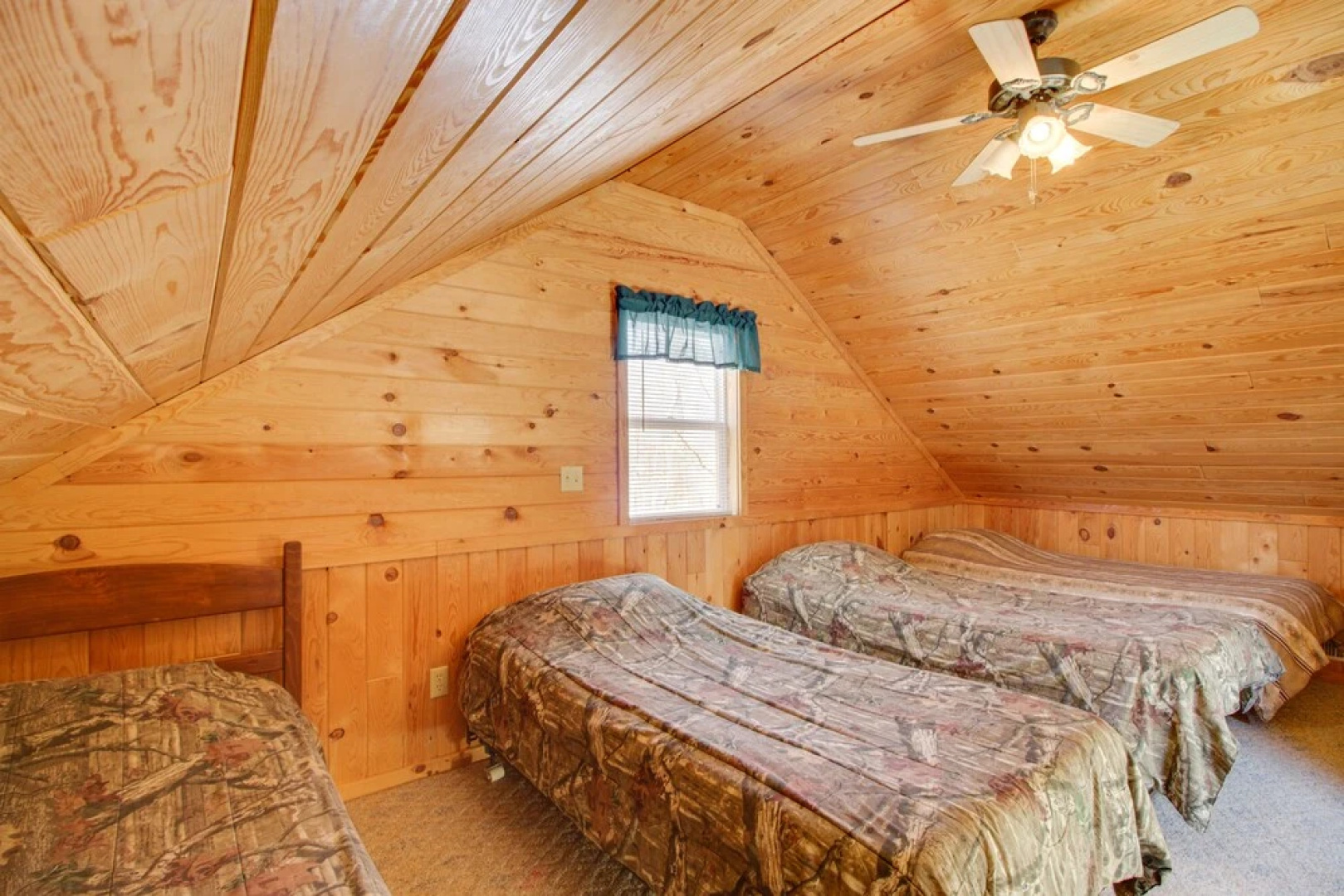 Minnesota Cabin Rental: 3 Mi to Pelican Lake!